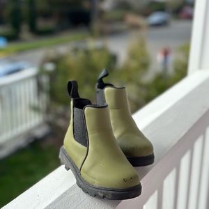 Native Boots Toddler Size 7